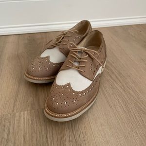 Halogen Cream Caramel Loafers